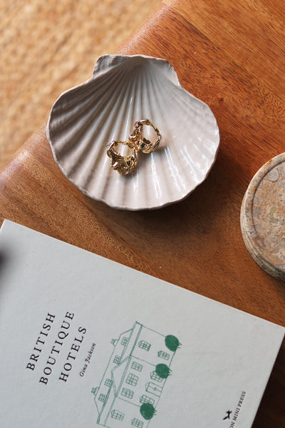 Ceramic Scallop Shell Dish