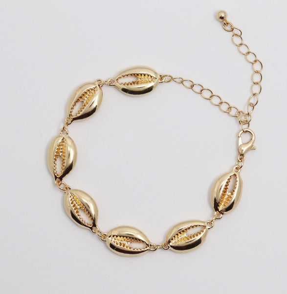 Gold Cowrie Shell Bracelet - Sun and Day Shop