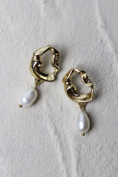 Vintage Gold Pearl Drop Earrings
