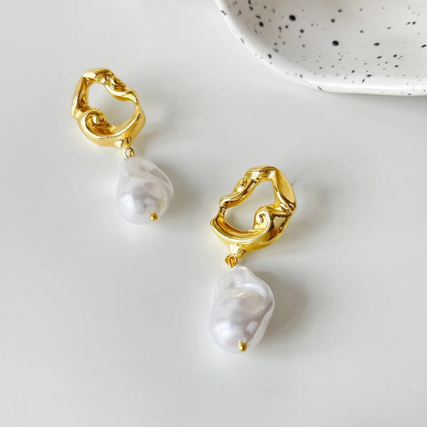 Vintage Gold Pearl Drop Earrings