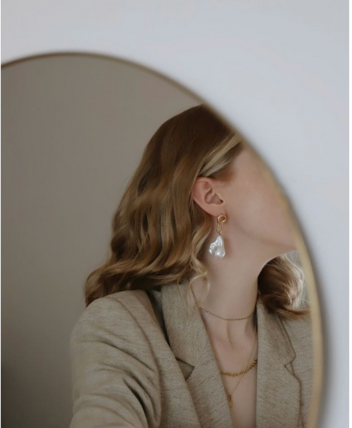 Gold Chain Irregular Pearl Earrings