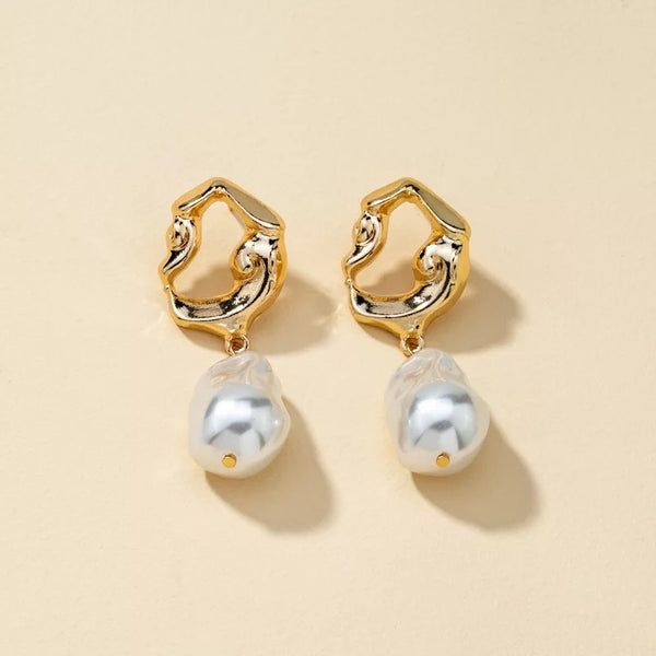 Vintage Gold Pearl Drop Earrings